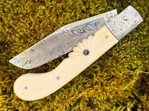 Interprétation Yatagan Pradel 13 Cm Mammouth blanc